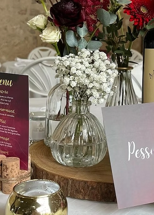 Soliflore transparent en forme de boule à louer