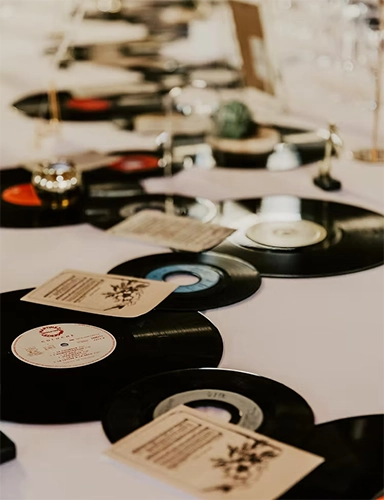 Vinyles à louer pour décorer sa table